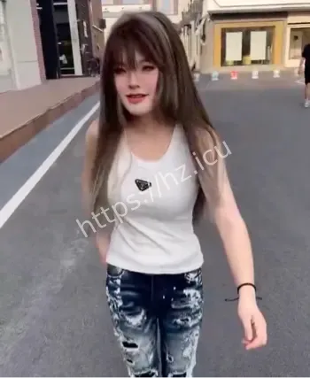 百万源精神小妹